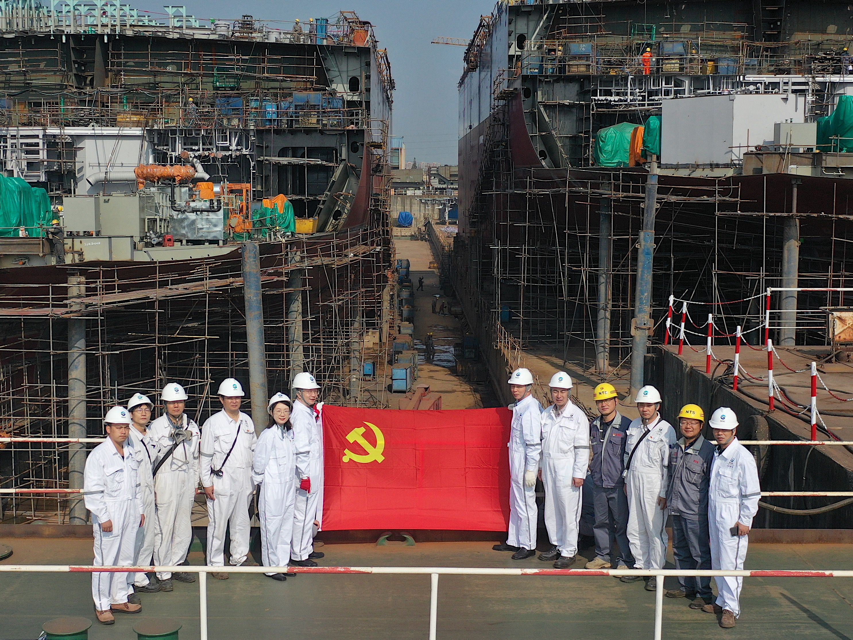 澳门威尼斯人游戏公司党支部书记、总经理长徐涛同志 为党员干部讲授专题党课