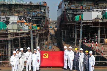 澳门威尼斯人官网mg游戏公司党支部书记、总经理徐涛同志 为党员干部讲授专题党课